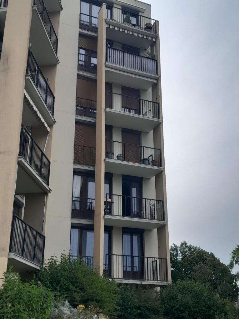 Confort Dans T3 Apartment